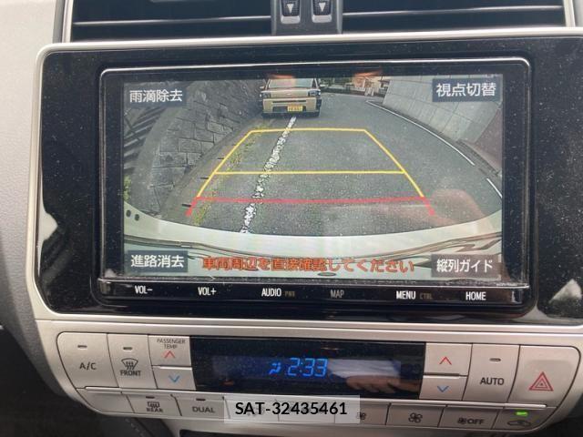Toyota LAND CRUISER PRADO 2022-11 8036265-24