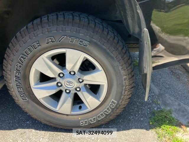 Toyota LAND CRUISER PRADO 2017-10 8036286-10