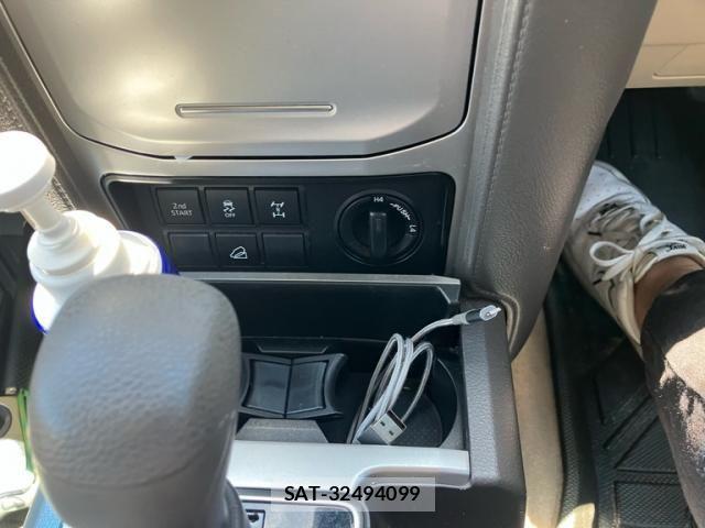 Toyota LAND CRUISER PRADO 2017-10 8036286-24