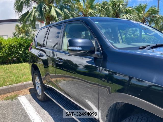 Toyota LAND CRUISER PRADO 2017-10 8036286-2