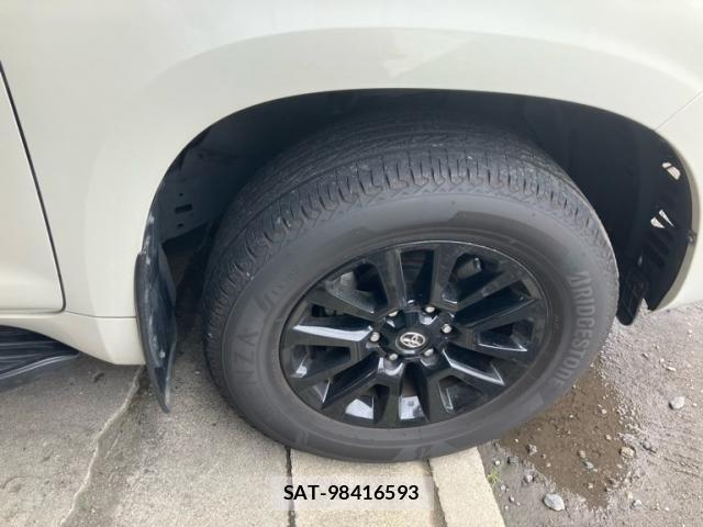 Toyota LAND CRUISER PRADO 2019-12 8036280-7
