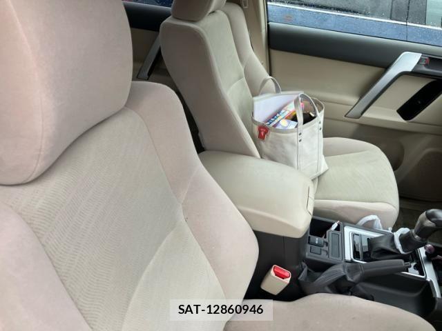 Toyota LAND CRUISER PRADO 2022-03 8036277-15