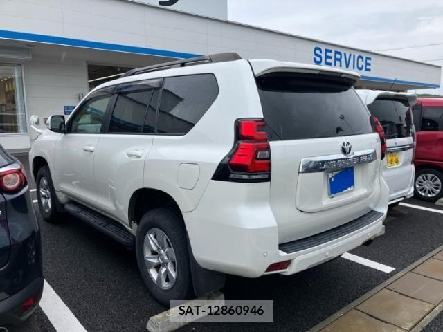 Toyota LAND CRUISER PRADO 2022-03 8036277-1