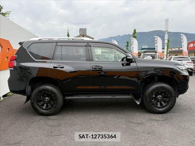Toyota LAND CRUISER PRADO 2018-05 8036273-11