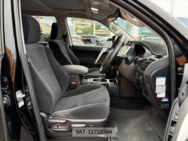 Toyota LAND CRUISER PRADO 2018-05 8036273-15