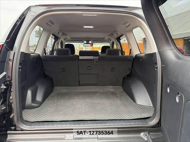 Toyota LAND CRUISER PRADO 2018-05 8036273-18