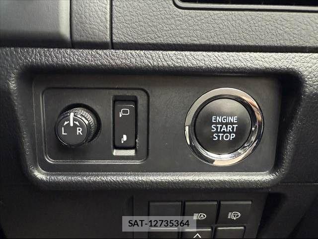 Toyota LAND CRUISER PRADO 2018-05 8036273-23