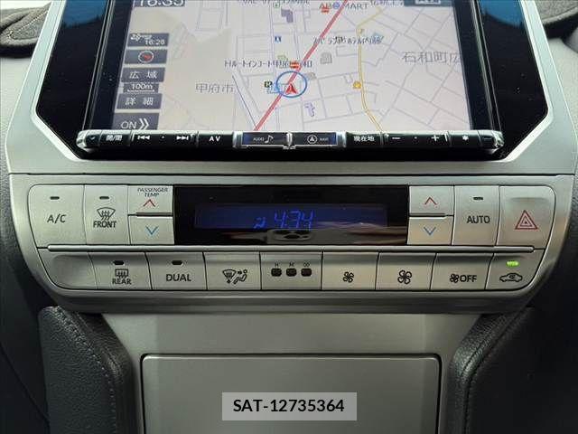 Toyota LAND CRUISER PRADO 2018-05 8036273-25