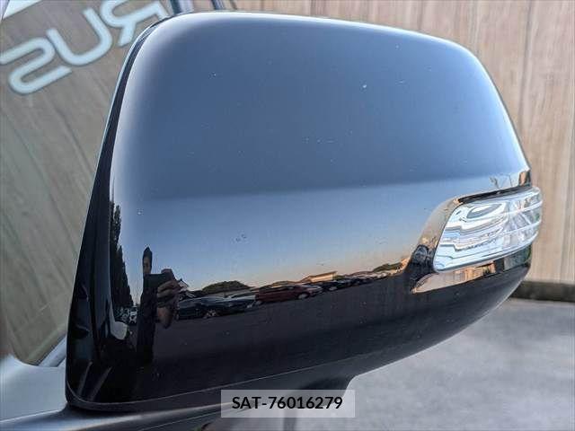 Toyota LAND CRUISER PRADO 2016-03 8036288-28