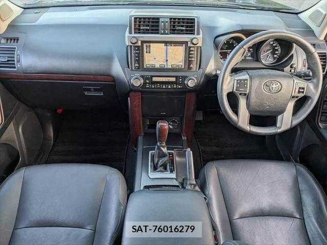 Toyota LAND CRUISER PRADO 2016-03 8036288-2
