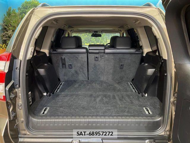 Toyota LAND CRUISER PRADO 2015-08 8036282-11