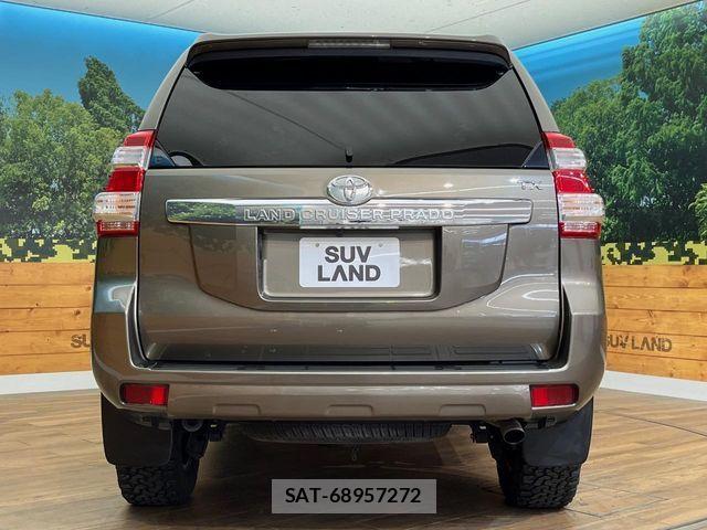 Toyota LAND CRUISER PRADO 2015-08 8036282-15