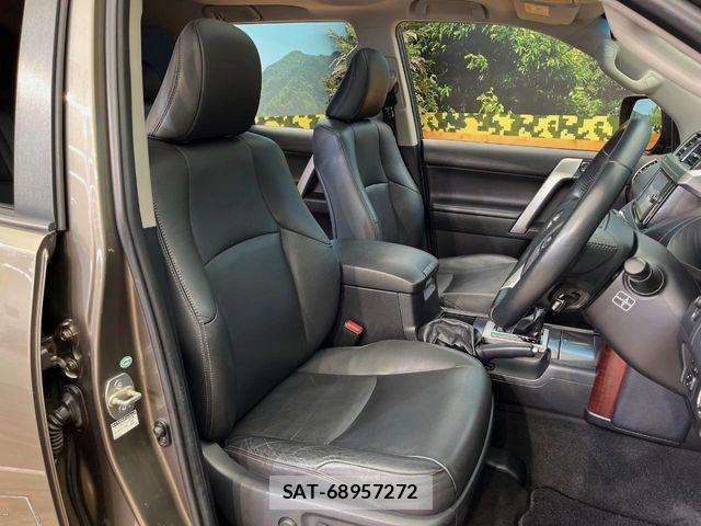 Toyota LAND CRUISER PRADO 2015-08 8036282-8