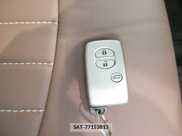 Toyota LAND CRUISER PRADO 2015-09 8074260-29