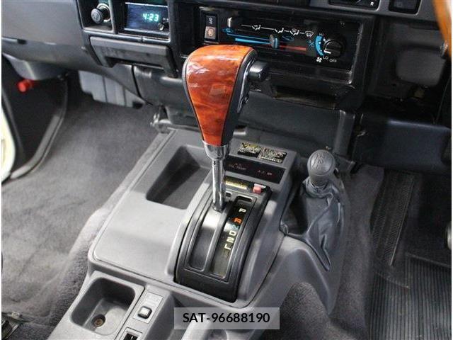 Toyota LAND CRUISER PRADO 1994-01 8074263-10