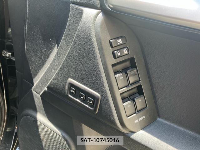 Toyota LAND CRUISER PRADO 2018-04 8074243-11