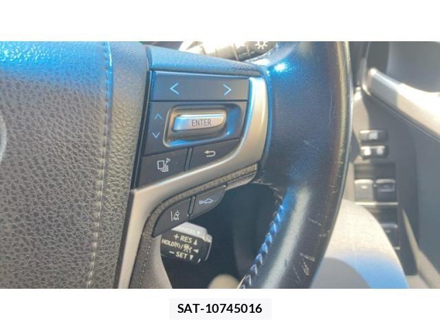 Toyota LAND CRUISER PRADO 2018-04 8074243-16