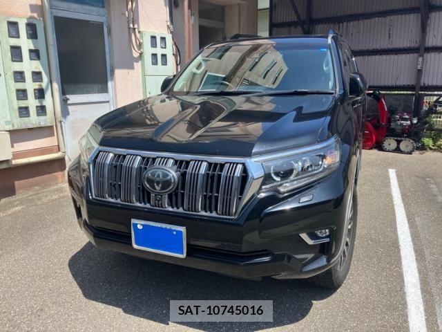 Toyota LAND CRUISER PRADO 2018-04 8074243-1