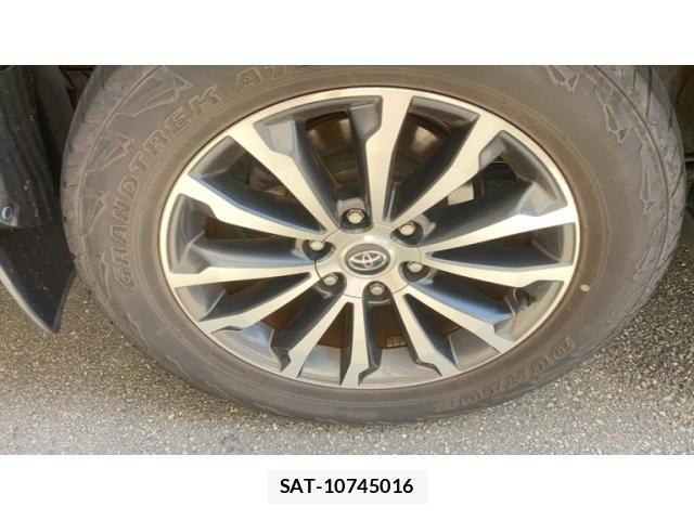 Toyota LAND CRUISER PRADO 2018-04 8074243-22