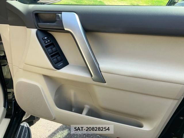 Toyota LAND CRUISER PRADO 2021-08 8074252-9
