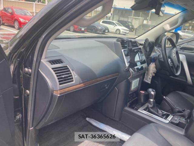 Toyota LAND CRUISER PRADO 2022-03 8074242-9