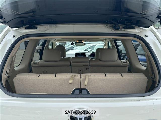 Toyota LAND CRUISER PRADO 2023-02 8074237-9