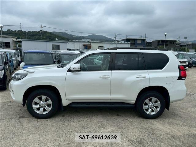 Toyota LAND CRUISER PRADO 2023-02 8074237-13