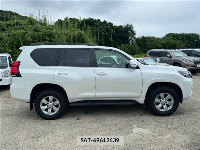 Toyota LAND CRUISER PRADO 2023-02 8074237-17