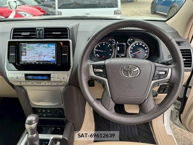 Toyota LAND CRUISER PRADO 2023-02 8074237-26