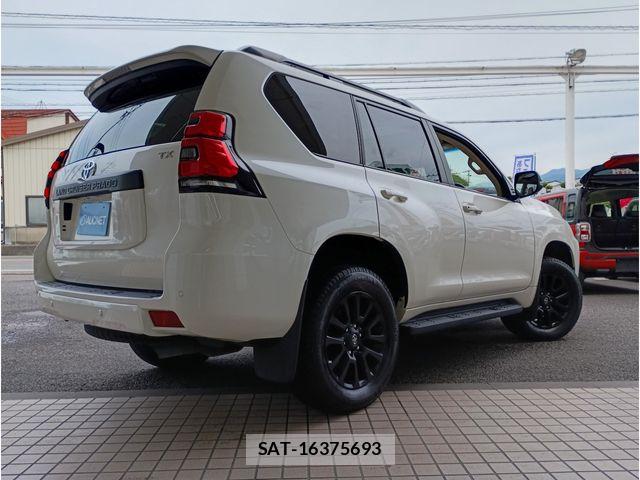Toyota LAND CRUISER PRADO 2022-11 8074246-2