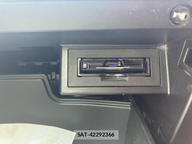 Toyota LAND CRUISER PRADO 2016-11 8074257-23