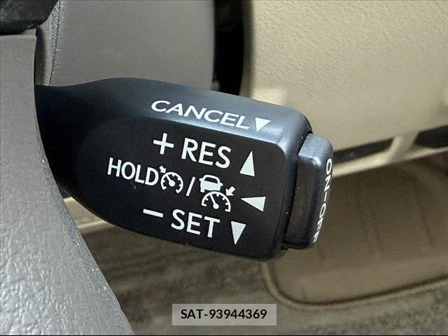 Toyota LAND CRUISER PRADO 2023-10 8074244-21