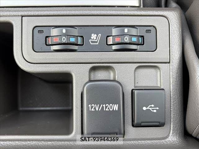 Toyota LAND CRUISER PRADO 2023-10 8074244-6