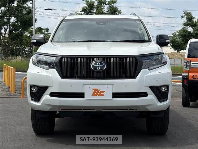 Toyota LAND CRUISER PRADO 2023-10 8074244-8