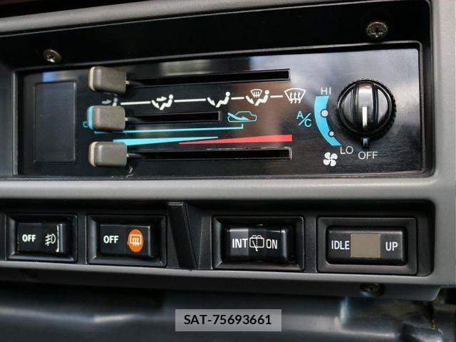 Toyota LAND CRUISER PRADO 1993-01 8074255-17