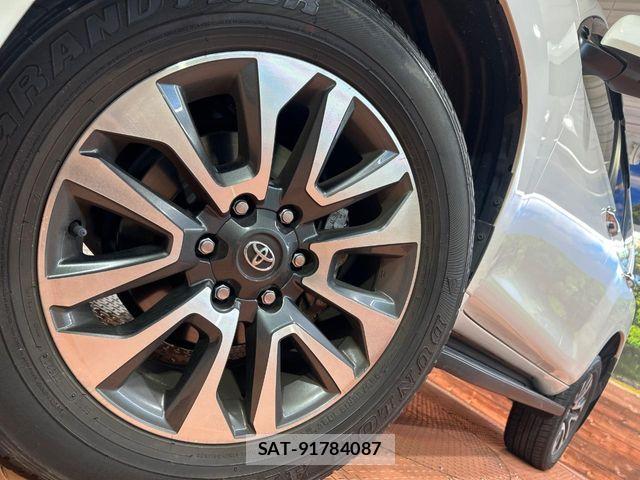 Toyota LAND CRUISER PRADO 2022-06 8074235-13