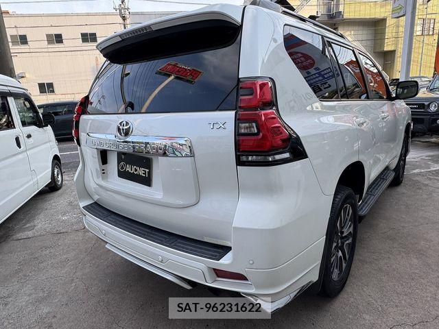 Toyota LAND CRUISER PRADO 2022-10 8074249-1