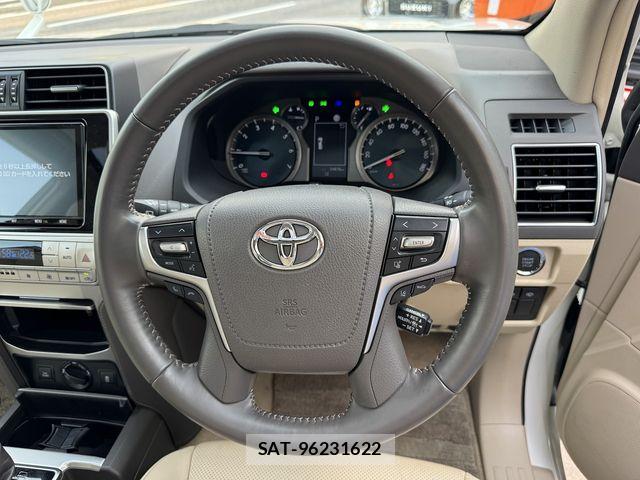 Toyota LAND CRUISER PRADO 2022-10 8074249-3