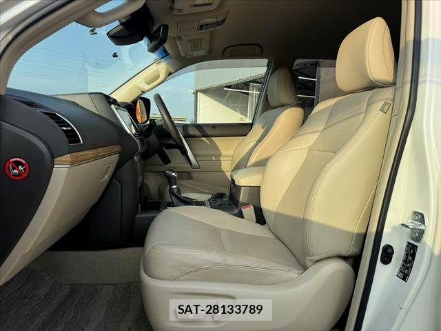Toyota LAND CRUISER PRADO 2017-11 8100001-16
