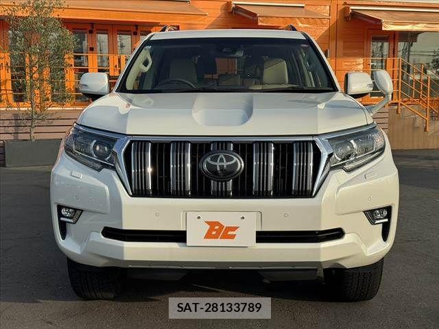 Toyota LAND CRUISER PRADO 2017-11 8100001-8