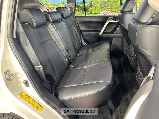 Toyota LAND CRUISER PRADO 2023-08 8099970-8