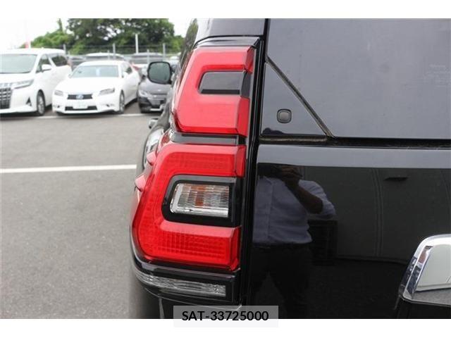 Toyota LAND CRUISER PRADO 2017-10 8100000-16