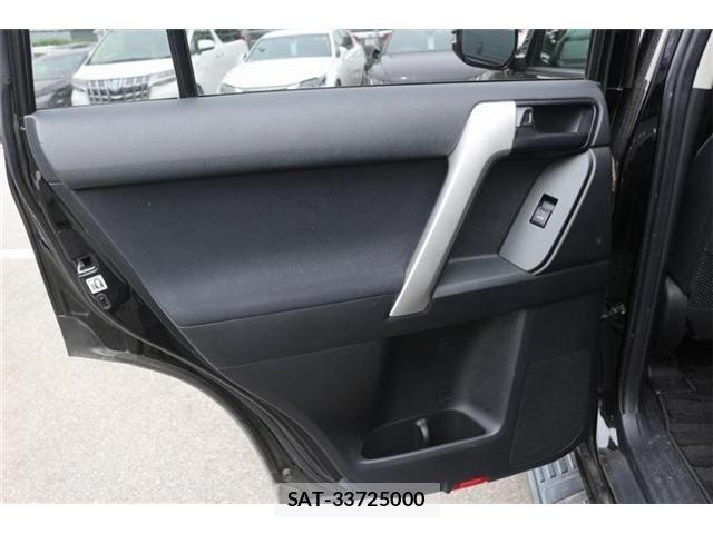Toyota LAND CRUISER PRADO 2017-10 8100000-20