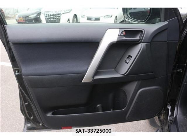 Toyota LAND CRUISER PRADO 2017-10 8100000-21