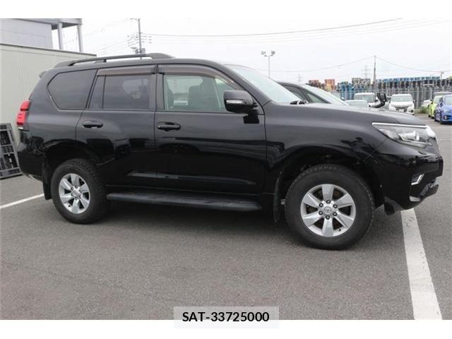 Toyota LAND CRUISER PRADO 2017-10 8100000-3