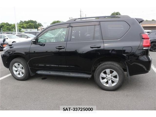 Toyota LAND CRUISER PRADO 2017-10 8100000-5