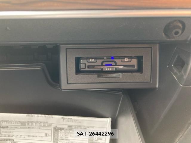 Toyota LAND CRUISER PRADO 2019-03 8099980-24