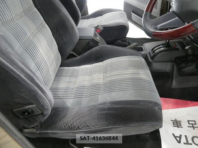 Toyota LAND CRUISER PRADO 1991-02 8100007-17