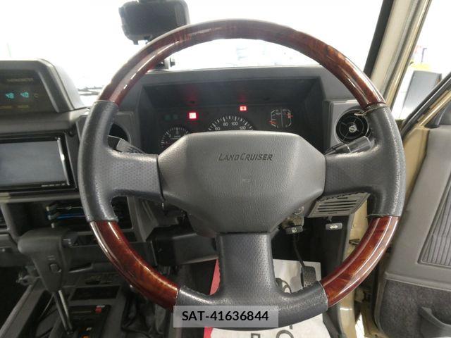 Toyota LAND CRUISER PRADO 1991-02 8100007-26
