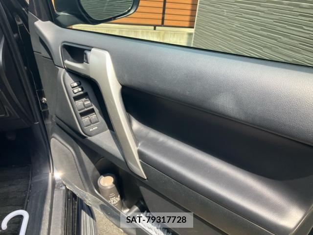Toyota LAND CRUISER PRADO 2020-12 8099987-10